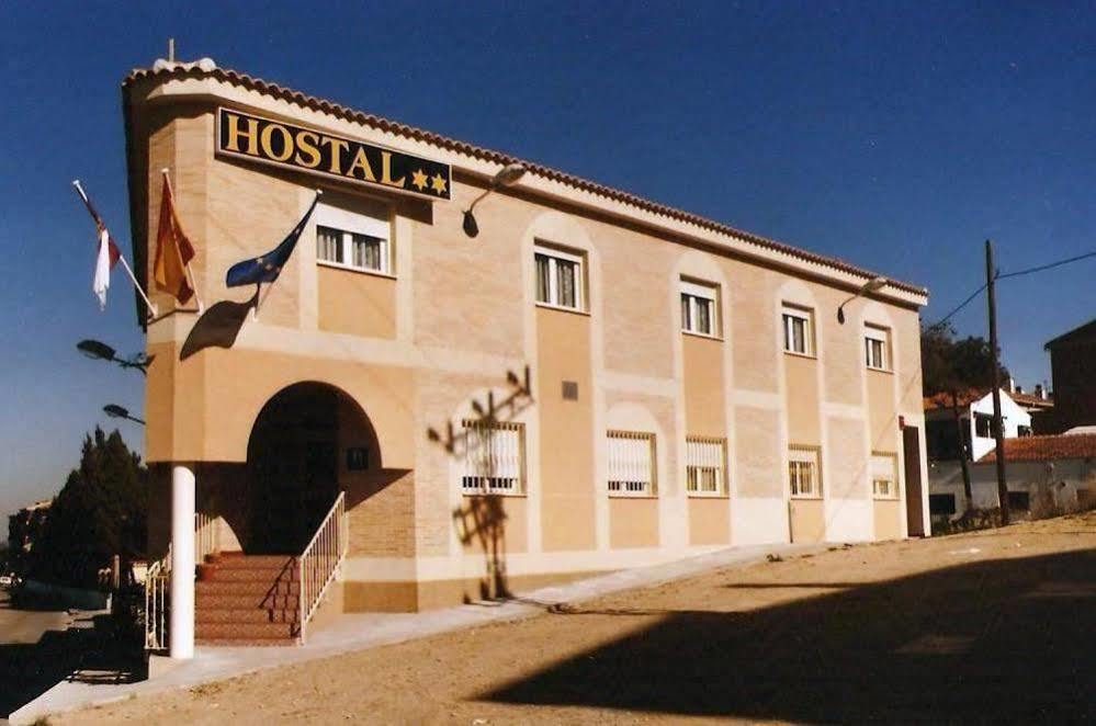 Hostal 82 Olías del Rey Exterior foto
